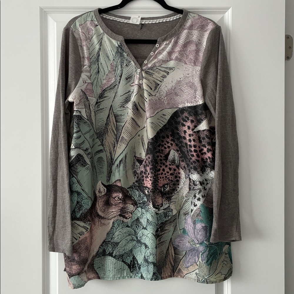 Anthropologie Akemi + Kin Size L Mixed Media Henley Leopard Top
